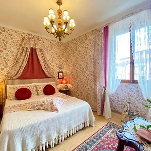 Bed & Breakfast Romantica Con Giardino In Dimora Storica - Palazzo Robicci, Castiglion Fiorentino